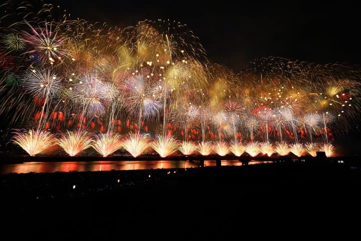 2 Day Nagaoka Fireworks Tour with Chair and Table Seating — photo 1