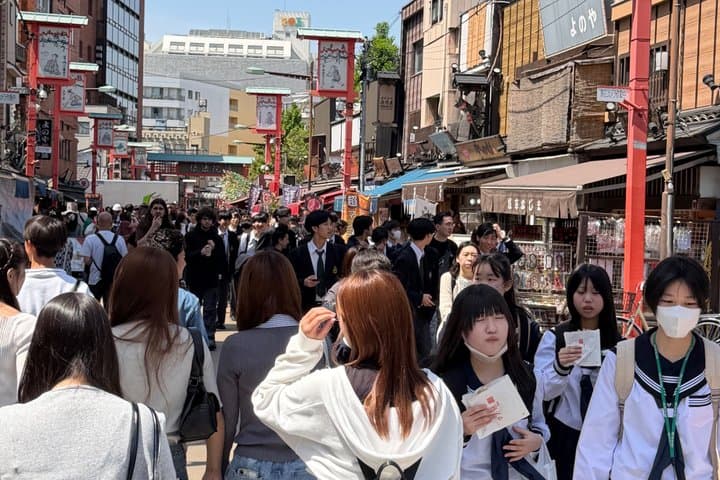 Tokyo Private Tour with English Guide in Luxury Vehicle — photo 14