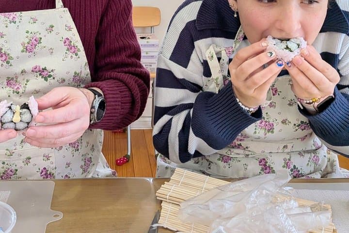 2 hours sushi class — photo 18