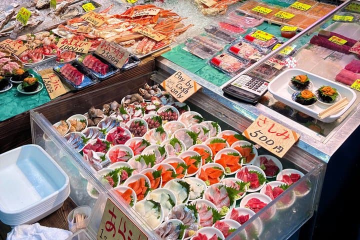 Tokyo Tsukiji Fish Market Street Food and Walking Tour — photo 16