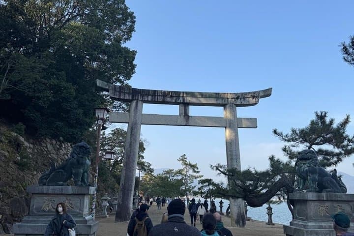 Peaceful Hiroshima : Miyajima Island UNESCO 4 Hour Walking Tour — photo 5