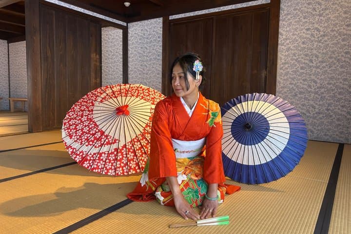 Walking Tour with Kimono Photoshoot in Dejima — photo 8