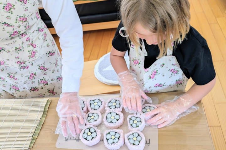 2 hours sushi class — photo 12