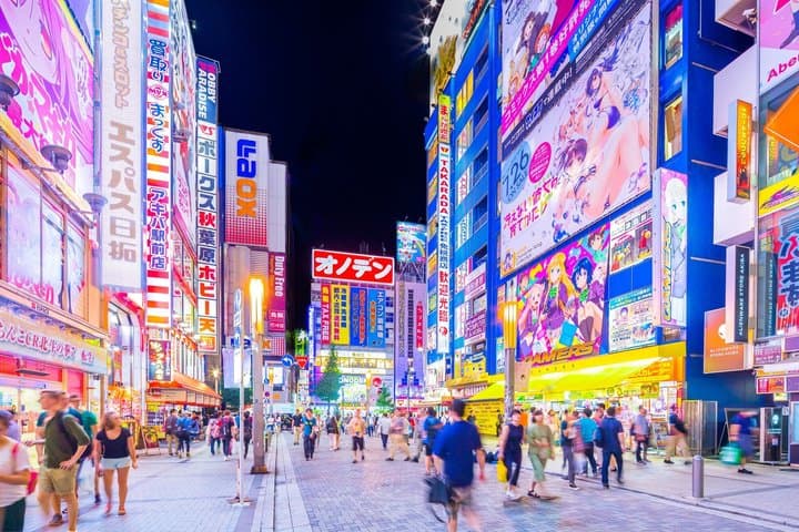 Discover Tokyo by Train and Walk — photo 8