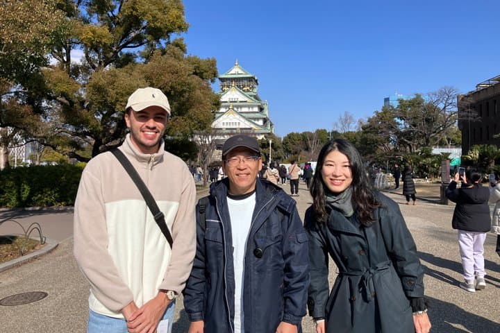 Osaka Castle and Back Alley Gourmet Private Tour — photo 4