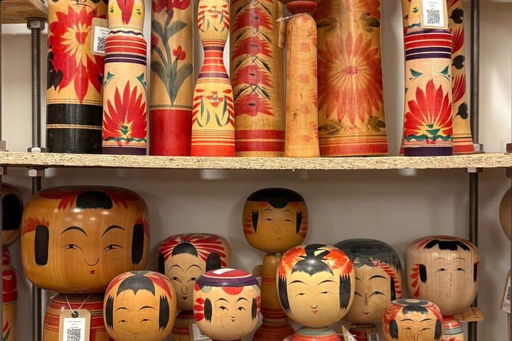 Paint Your Own Kokeshi Doll and Get Your Name in Kanji, Shibuya — photo 13