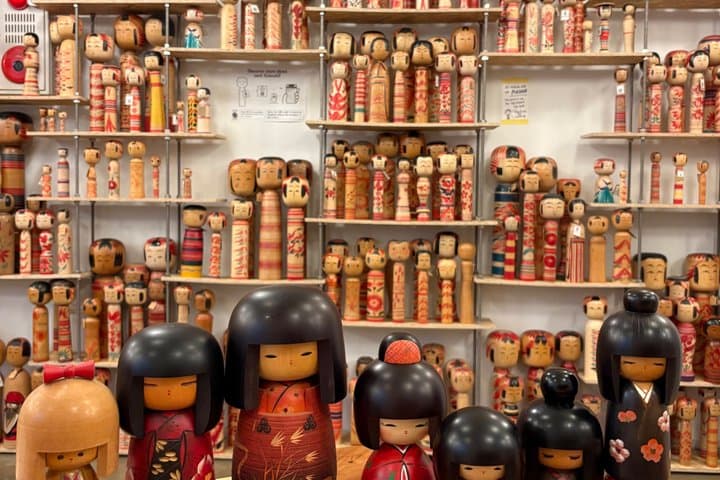 Paint Your Own Kokeshi Doll and Get Your Name in Kanji, Shibuya — photo 15