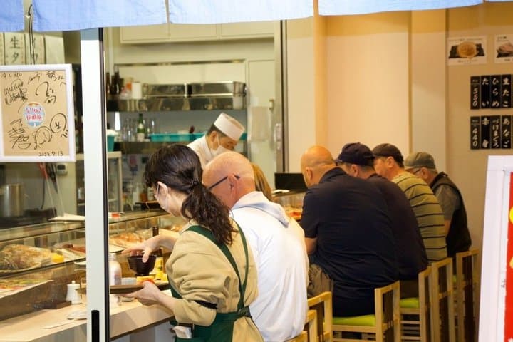 Toyosu Market Tuna Auction & Tsukiji Tour With Former Sushi Chef — photo 7