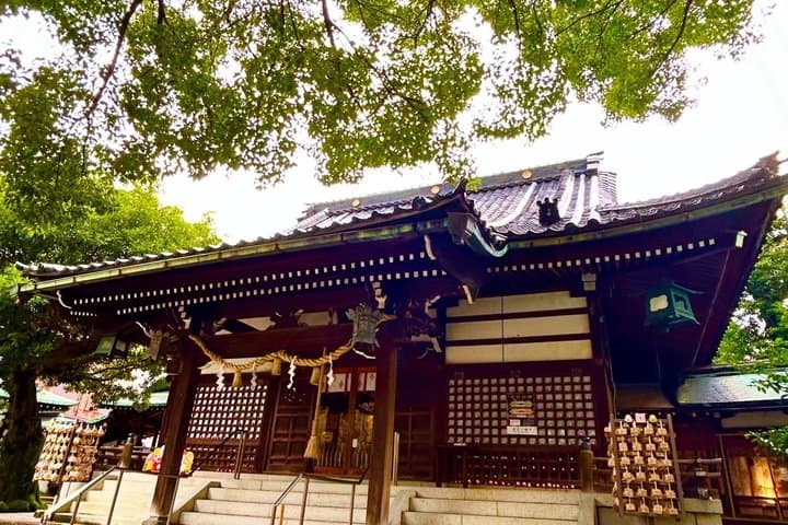 Morning Yoga at a Peaceful Japanese Shrine in Kanazawa — photo 3