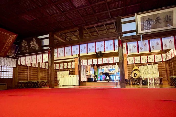 Morning Yoga at a Peaceful Japanese Shrine in Kanazawa — photo 4