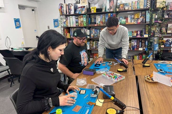 Pixel Lab Tokyo: Gameboy Mod Workshop (Original/Advance/SP) — photo 16