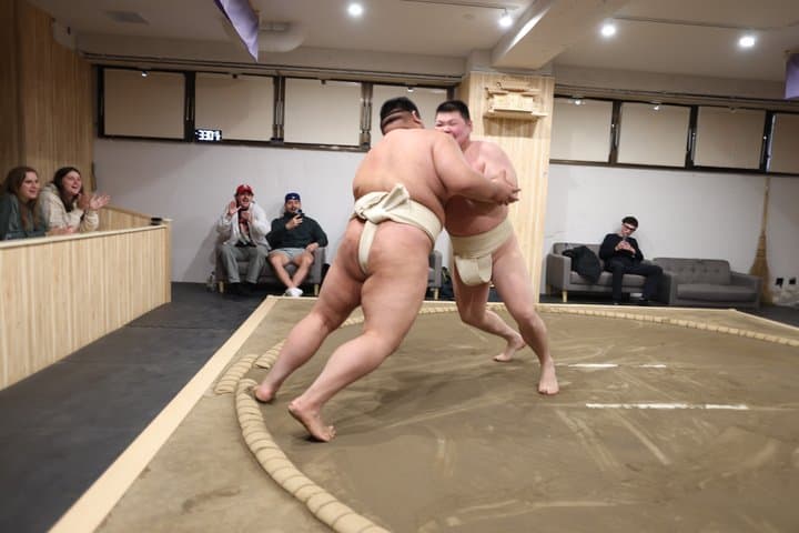 Tokyo Shinjuku Sumo Show & Experience with Photo — photo 10