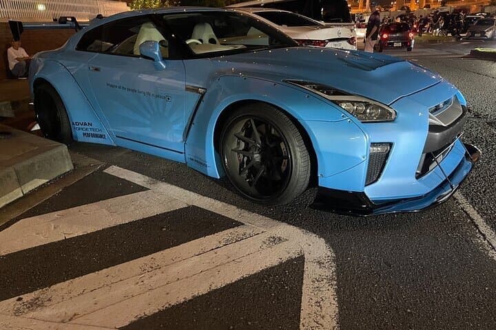 Daikoku Parking Area JDM Car Meet Tour by a Local Japanese Guide — photo 13