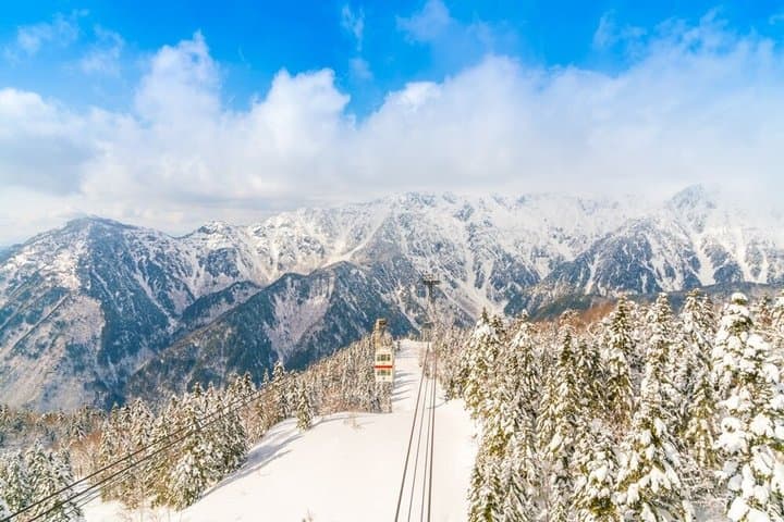 Shin-Hotaka Ropeway Snow Corridor Day Trip — photo 3