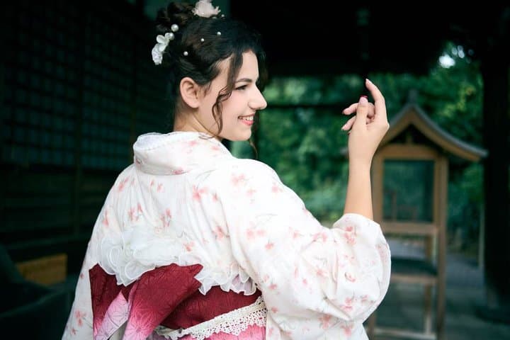 Kimono Furisode and Yukata Rental Experience in Asakusa Tokyo — photo 4