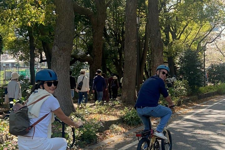 TOKYO 2hr Greenery Tour Guided by Garden Artisan E-bike or Walk — photo 12