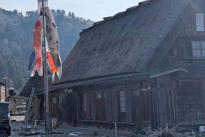 Shirakawago and Hida Takayama Guided Tours by Private Car — photo 8