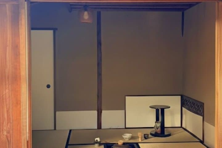 Kyoto: Tea Ceremony in a Traditional Tea Room — photo 6