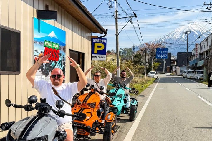 2 Hour Guided Mt Fuji Scenic Trike Tour in Lake Kawaguchiko — photo 2