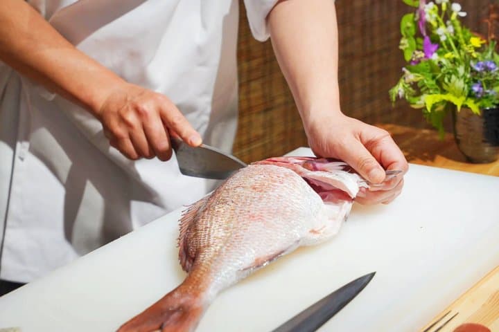 Tokyo Sushi Making Class in Tsukiji with Professional Chef — photo 12
