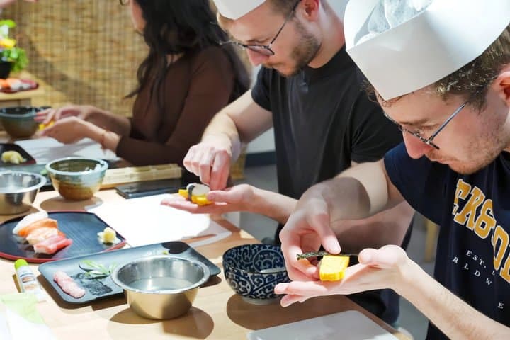 Tokyo Sushi Making Class in Tsukiji with Professional Chef — photo 14