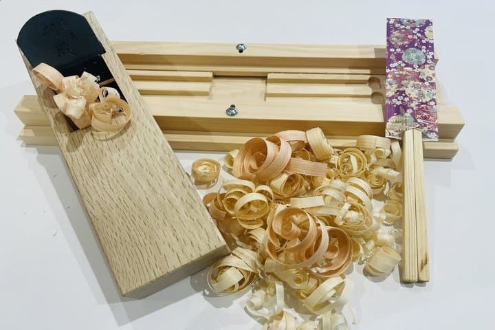 Chopstick Making Workshop with Souvenir in Osaka Castle Area — photo 4