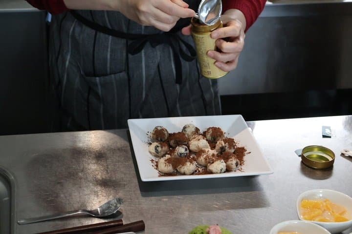 Tokyo Beauty Dessert Class: Amazake Sweets & Sakekasu Hand Mask — photo 12