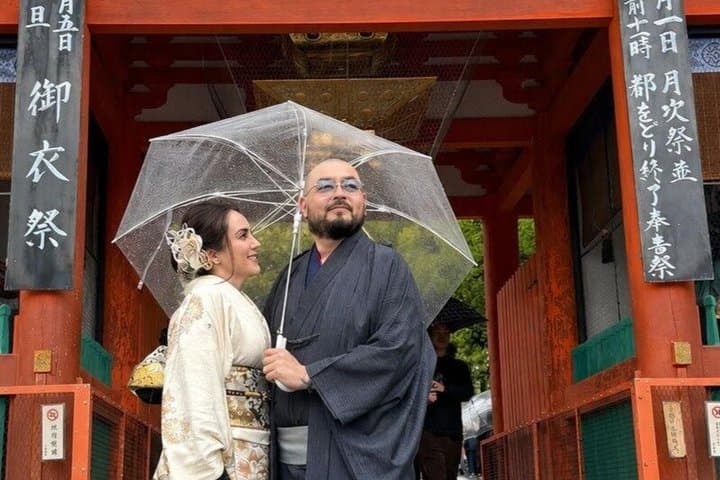 Kimono Dress in Gion Timeless Geisha District Walking Tour Kyoto — photo 1