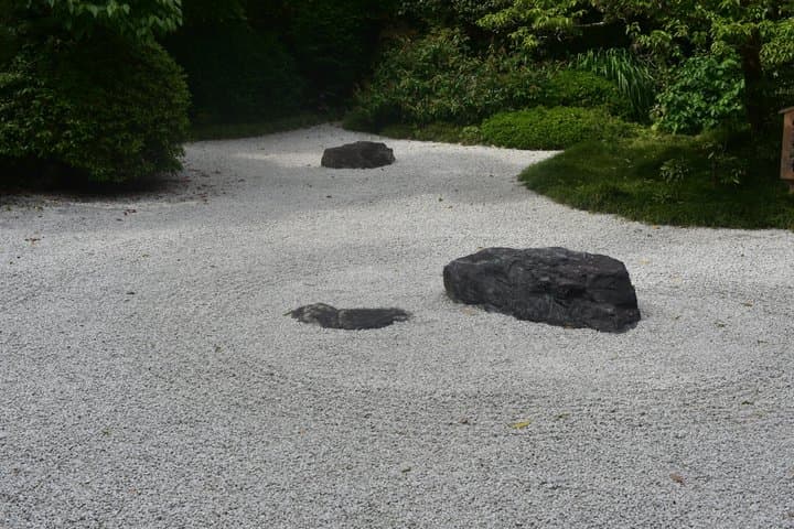 Kamakura Summer Highlights with private vehicle: Seaside Escape — photo 17