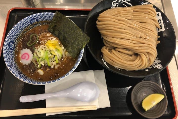 Local Salaryman Tokyo Station Ramen and Izakaya Tour — photo 16