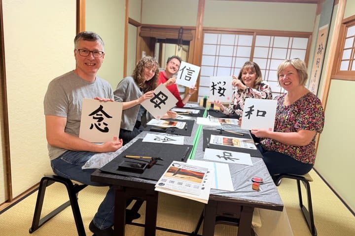 Kyoto: Japanese Calligraphy Class in 150 years old townhouse — photo 9