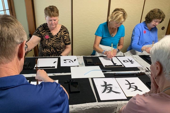Kyoto: Japanese Calligraphy Class in 150 years old townhouse — photo 17