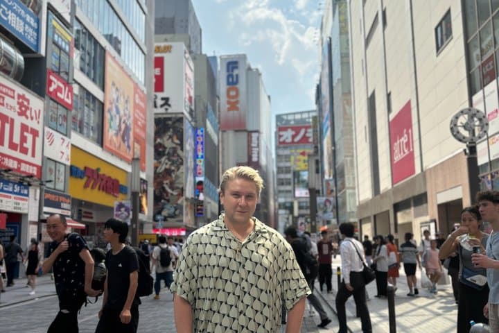 Explore Maidreamin Akihabara Walking Tour — photo 1