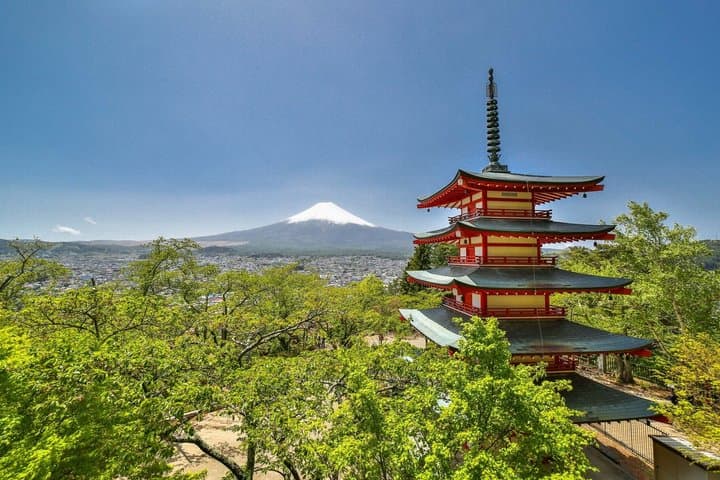 Mt. Fuji and Lake Kawaguchiko Private Full Day Tour — photo 1