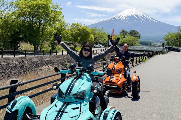2 Hour Guided Mt Fuji Scenic Trike Tour in Lake Kawaguchiko — photo 6