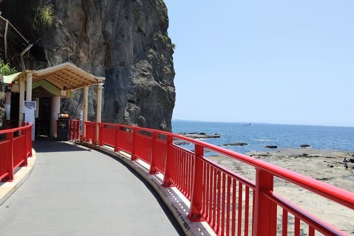 From Tokyo: Kamakura & Enoshima 1-Day Bus Tour — photo 12