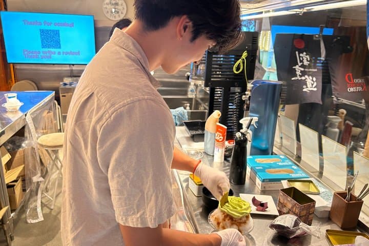 Discover Japanese Umami: Onigiri & Dashi Masterclass in Tokyo — photo 10