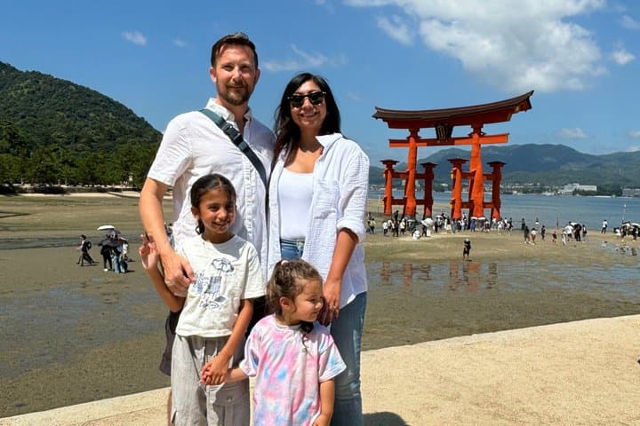 Hiroshima city tour Miyajima & Peace Memorial Park W Small Group — photo 4