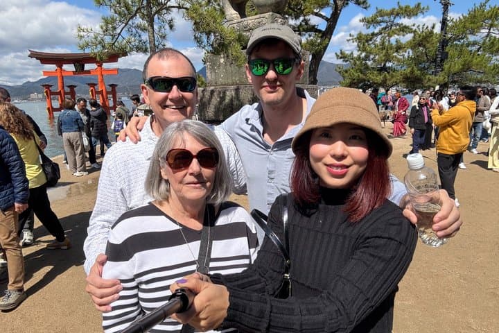 Hiroshima city tour Miyajima & Peace Memorial Park W Small Group — photo 6