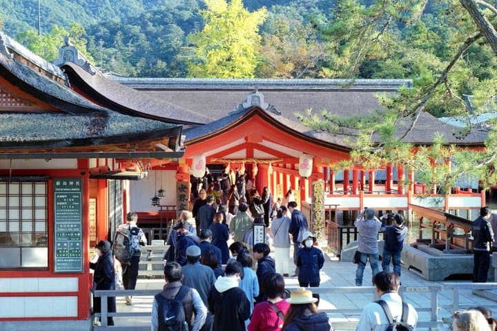 Hiroshima city tour Miyajima & Peace Memorial Park W Small Group — photo 10