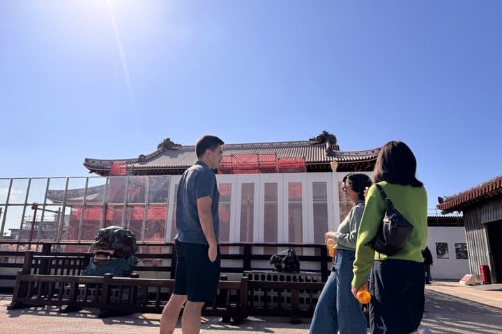 Naha - Shuri Castle Walking Tour with local guides — photo 18