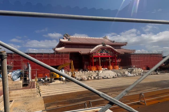 Naha - Shuri Castle Walking Tour with local guides — photo 19