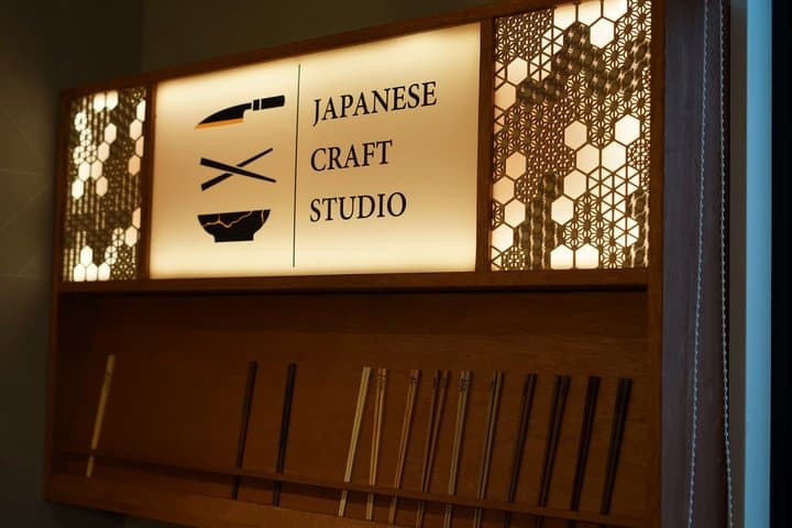 Tokyo : Asakusa Chopsticks Making Class — photo 5