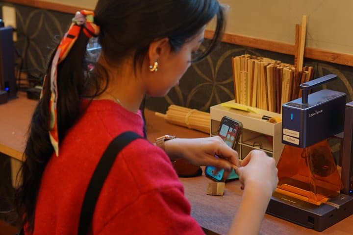 Tokyo : Asakusa Chopsticks Making Class — photo 12