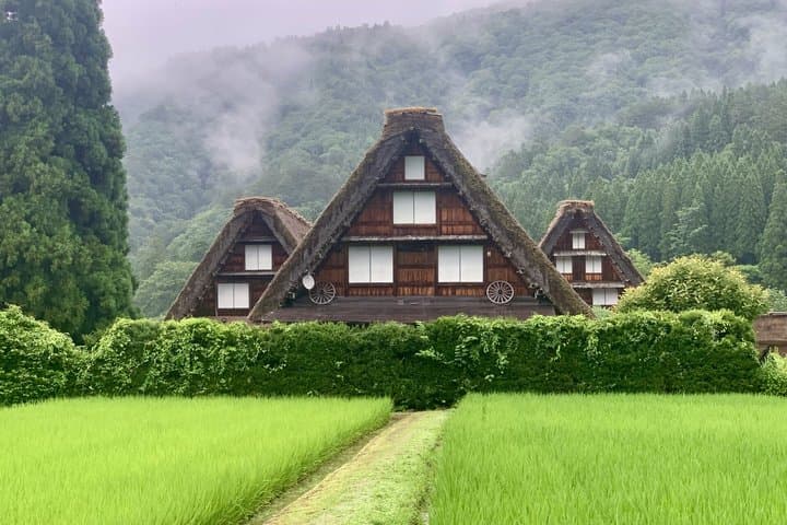 Shirakawago & Takayama Bus Tour from Nagoya w/Optional Lunch — photo 3