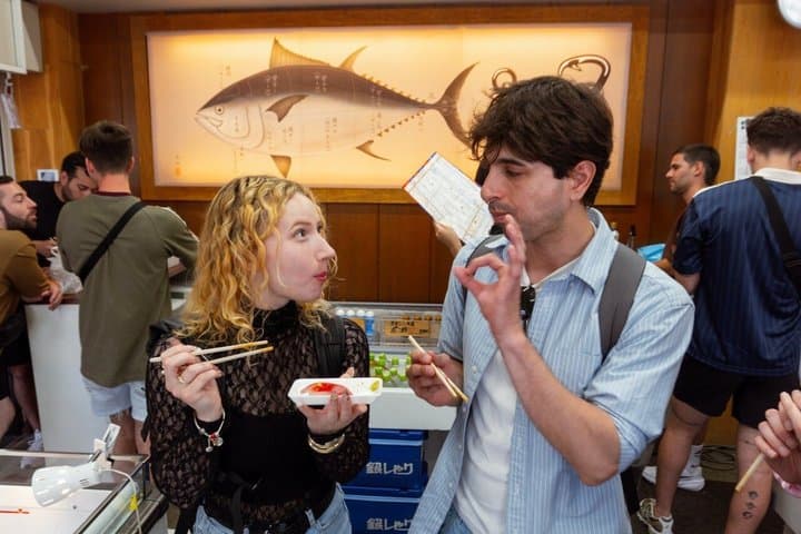 Tokyo Tsukiji Fish Market Street Food and Walking Tour — photo 3