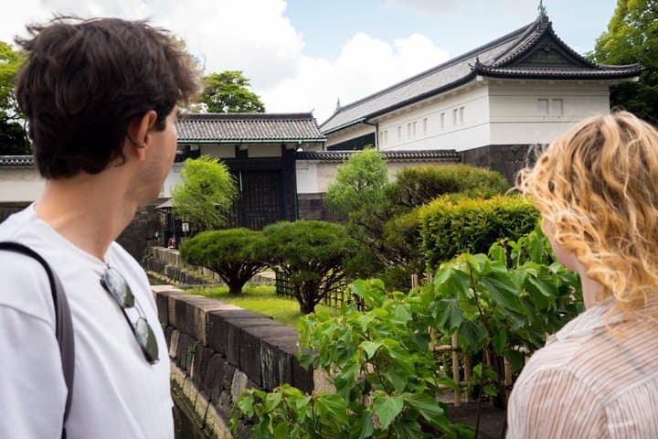 Tokyo Imperial Palace and Shogun Castle Walking Tour — photo 3