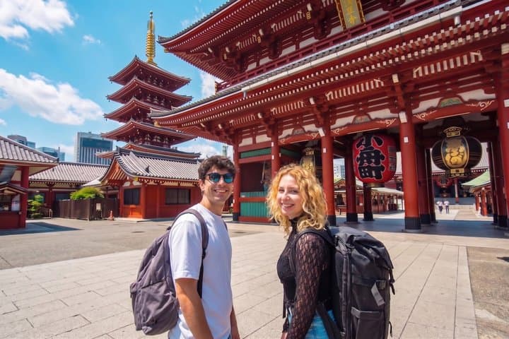 Tokyo: Asakusa, Senso-ji temple & Shrine Walking Tour — photo 1