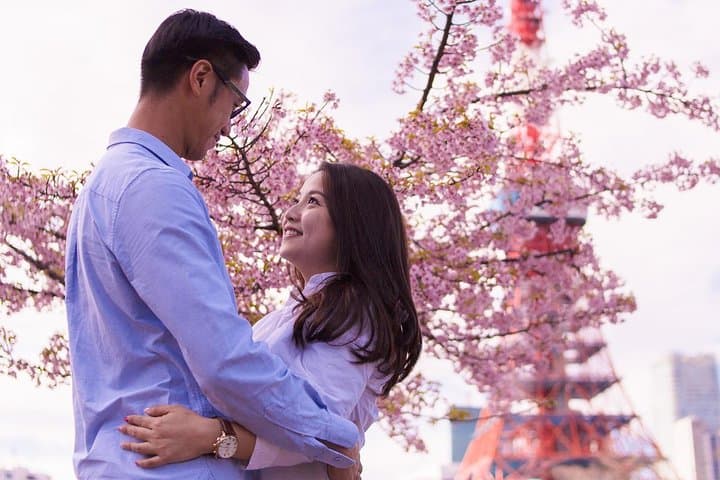 Private Photo Session with a Local Photographer in Kawasaki