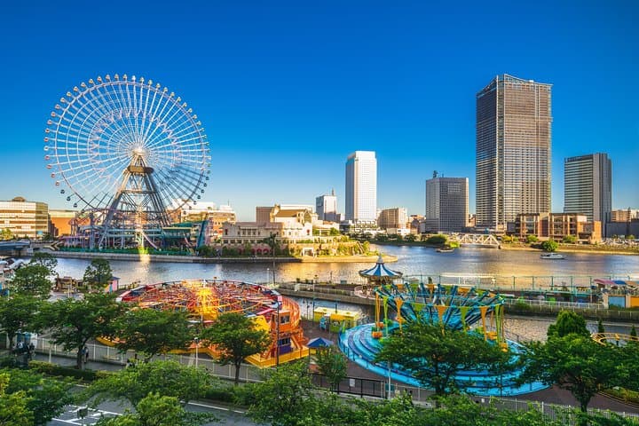 Private Romantic Walking Tour In Yokohama